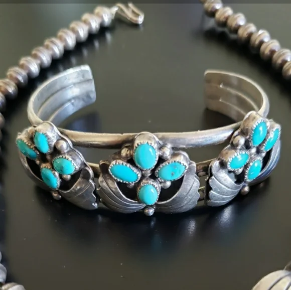 Vintage Turquoise Sterling Silver Pearls Necklace AND Cuff 123 grams Signed - Picture 2 of 11